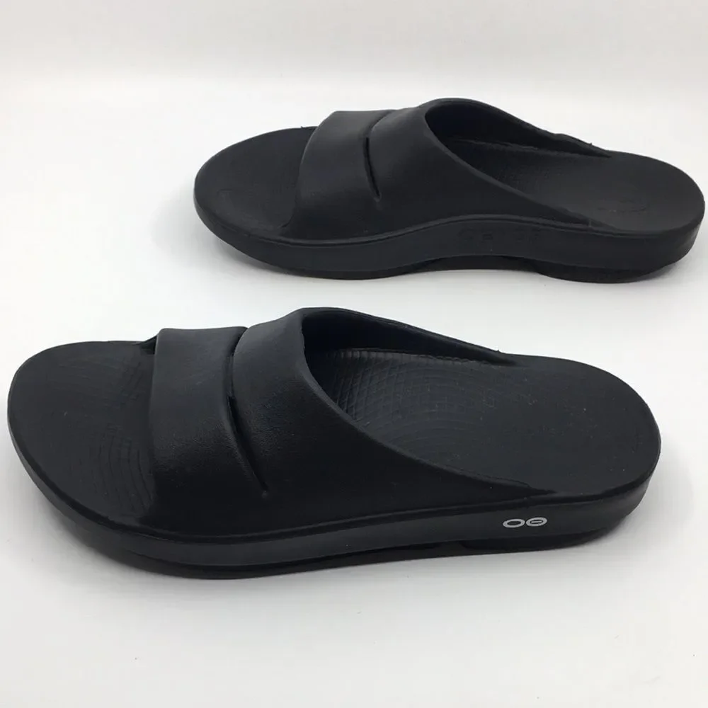 Oofos Ooahh Black Slides Sandals Unisex EU 42 M9 W11 Recovery Therapy slides